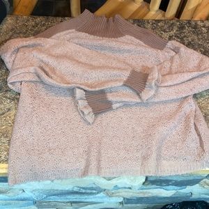 Gimmicks by BKE light knit sweater